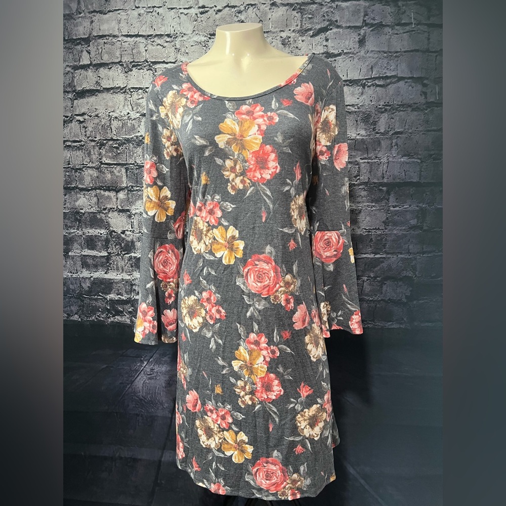 Soft Knit Floral Dress NWOT